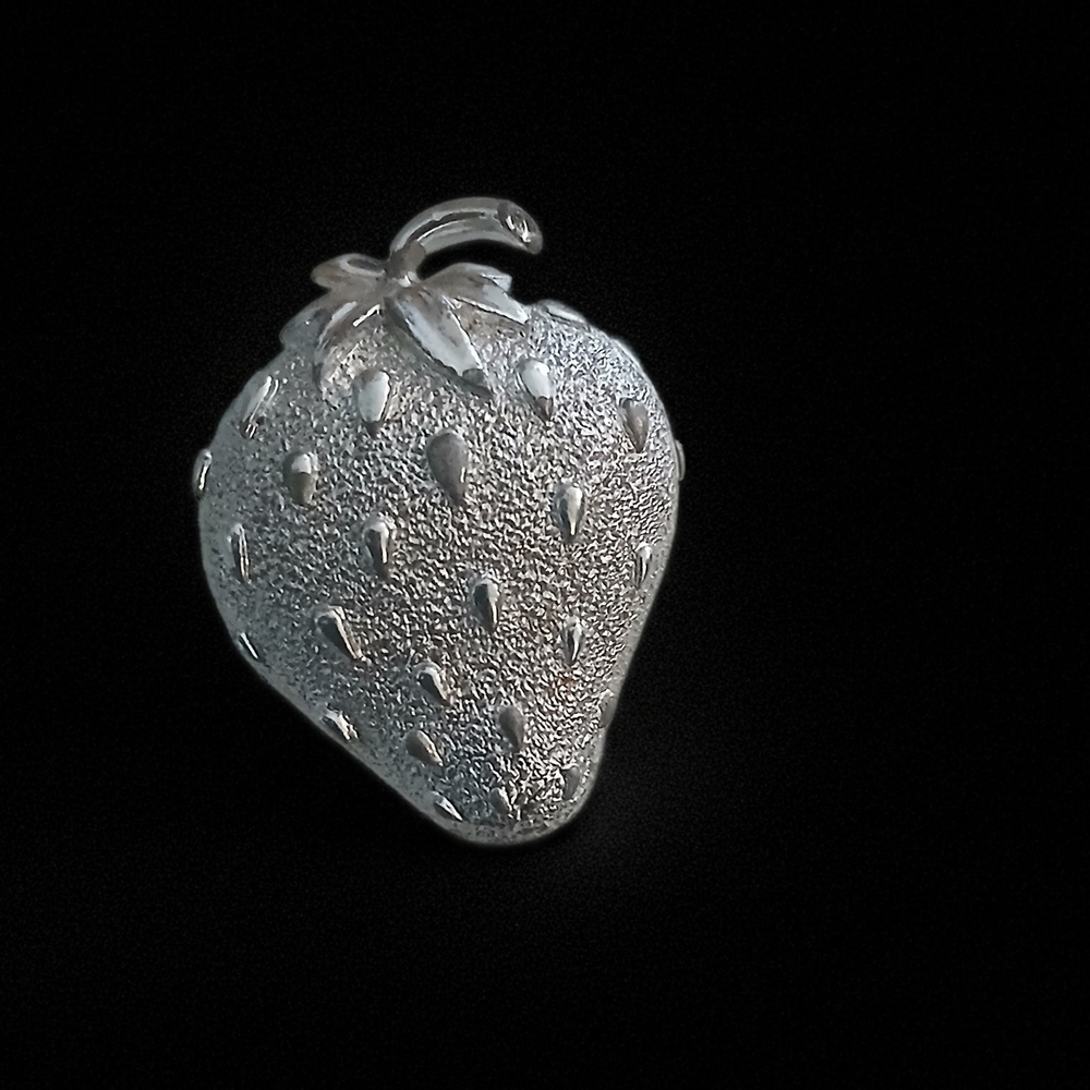 Sarah Coventry Silver Strawberry Brooch